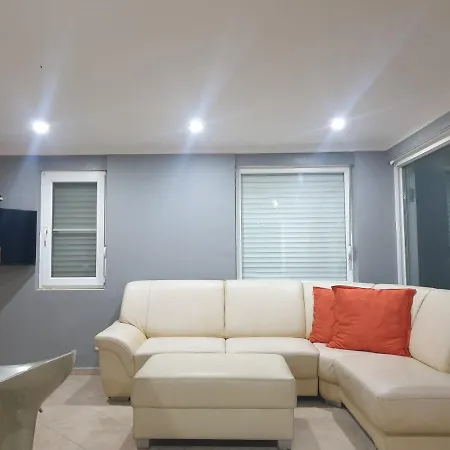 Villa 2 Rooms Apartment With Garden Ayvalik