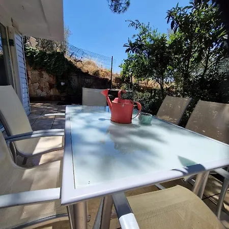2 Rooms Apartment With Garden *