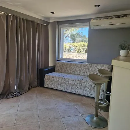 2 Rooms Apartment With Garden Villa *