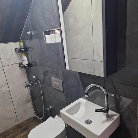 2 Rooms Apartment With Garden Villa